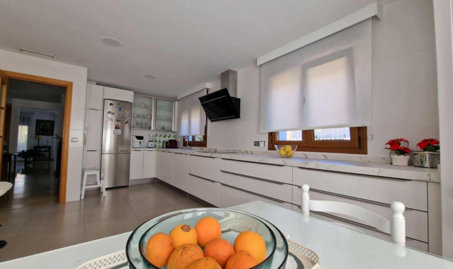 Resale - House -
Marbella