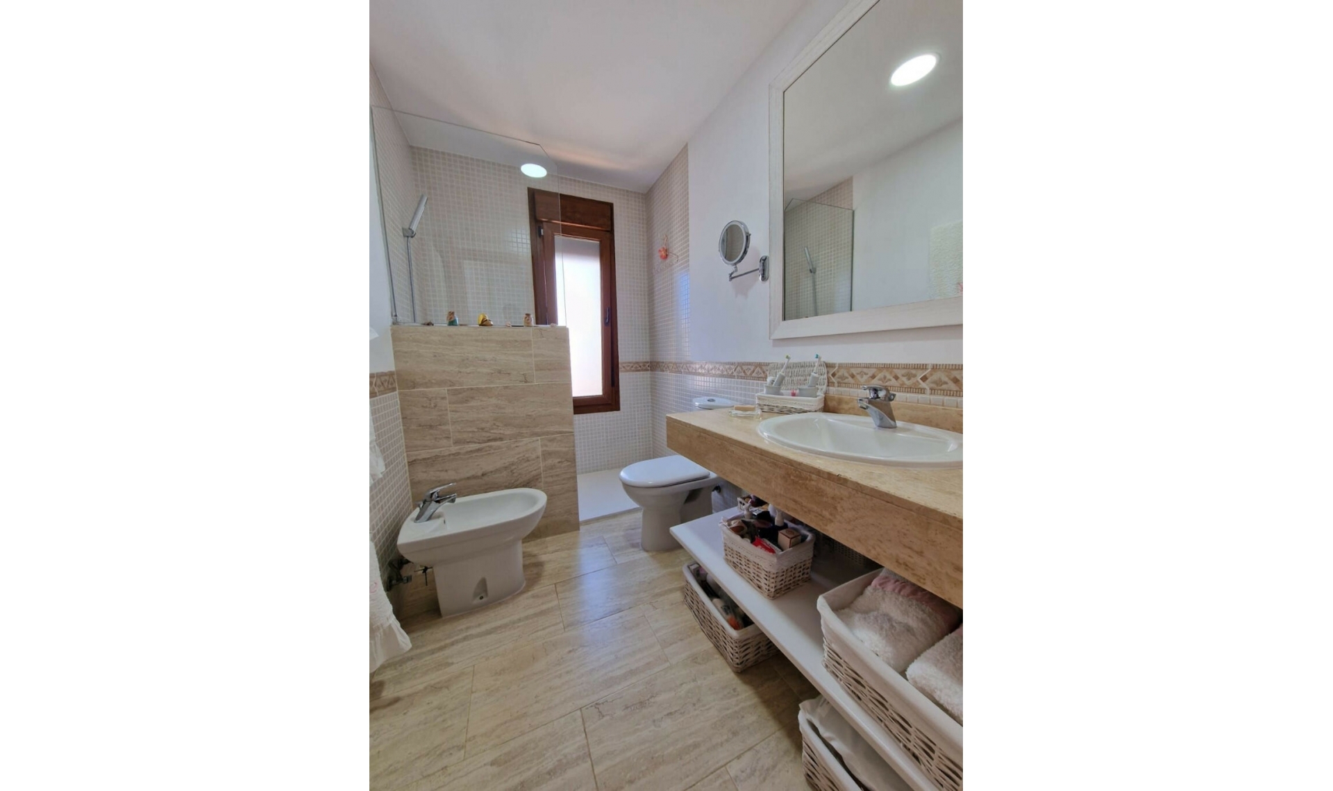 Resale - House -
Marbella