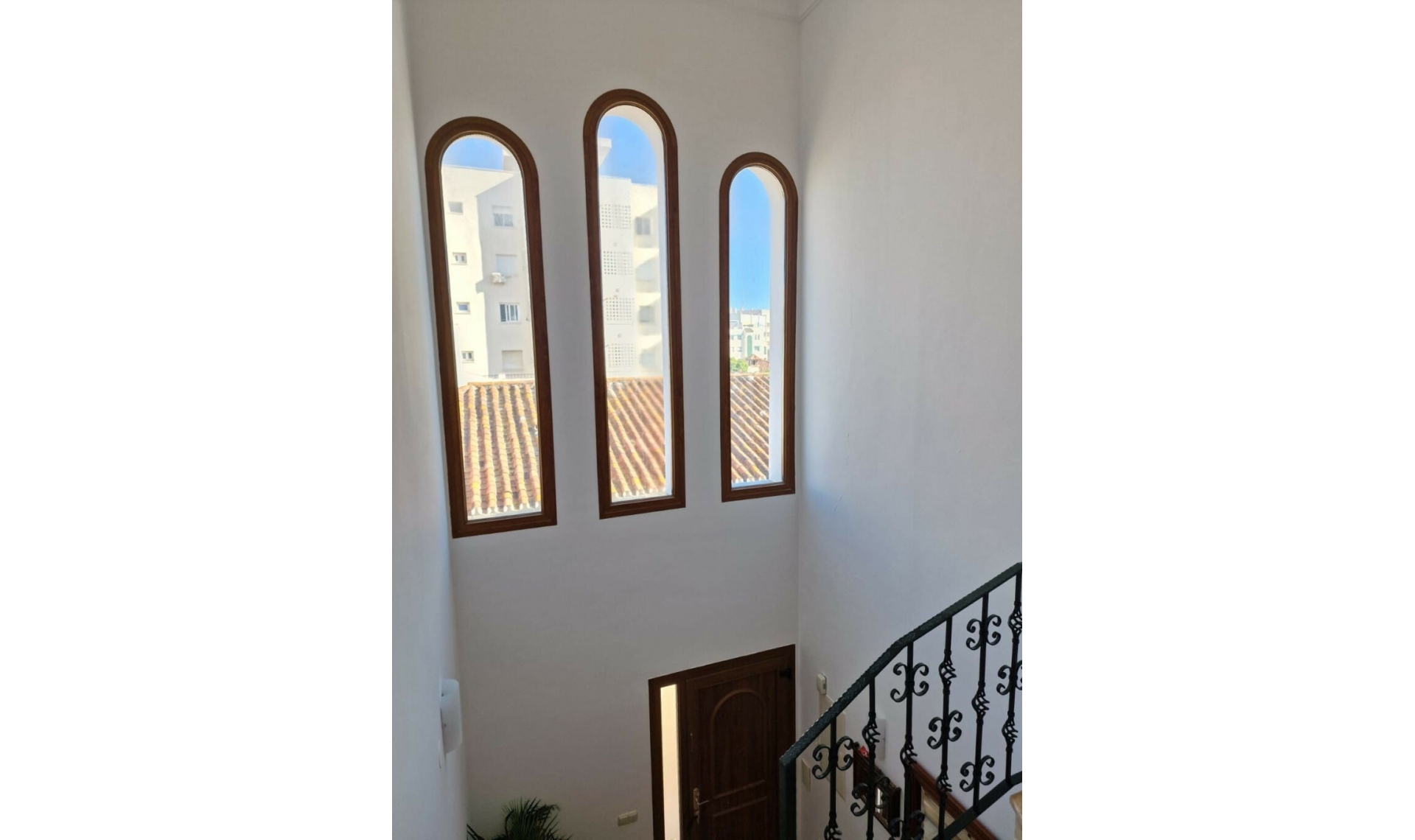 Resale - House -
Marbella