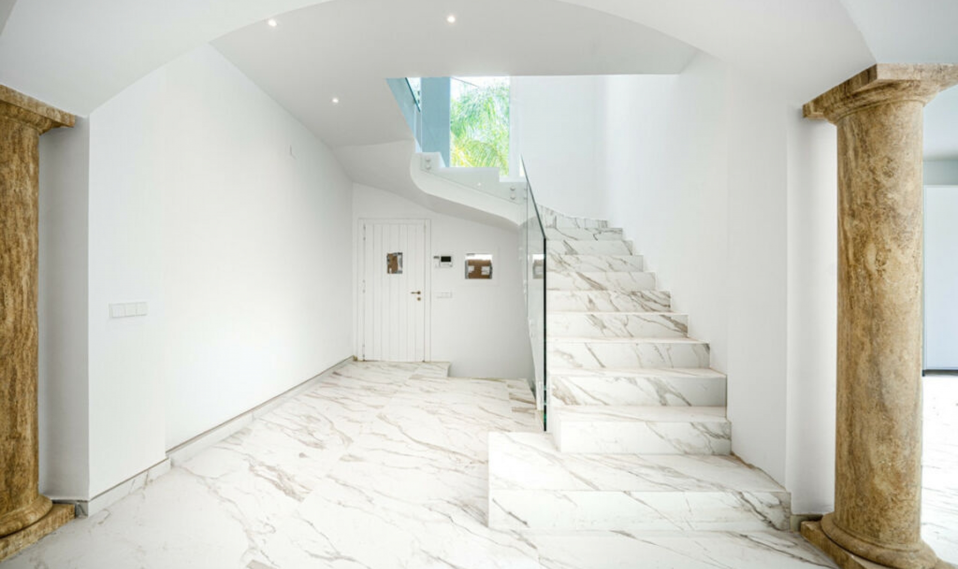 Resale - House -
Marbella