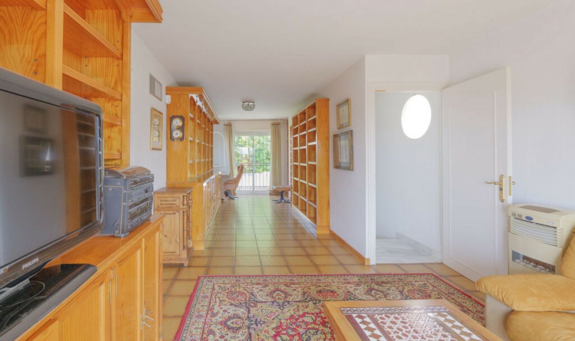 Resale - House -
Marbella