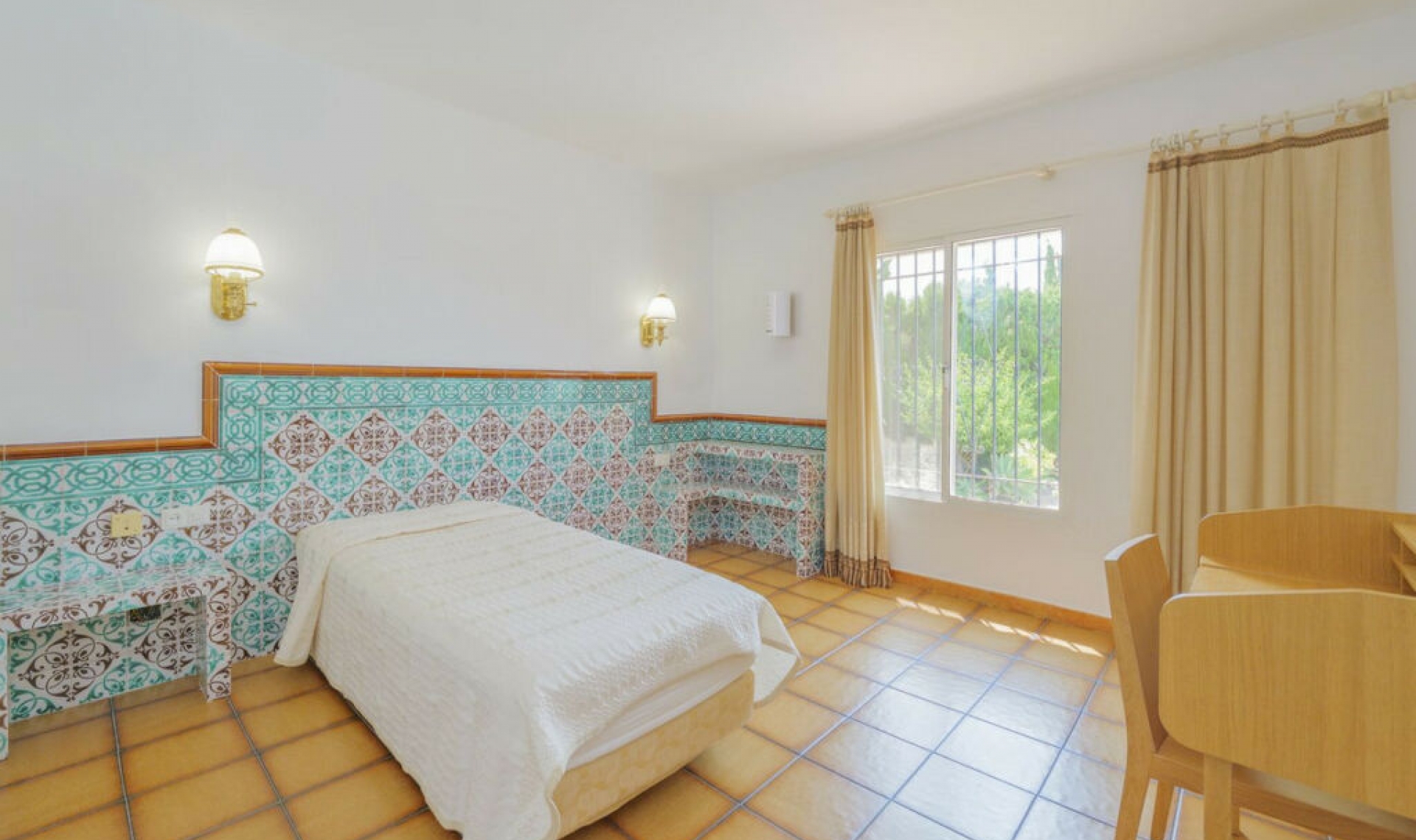 Resale - House -
Marbella