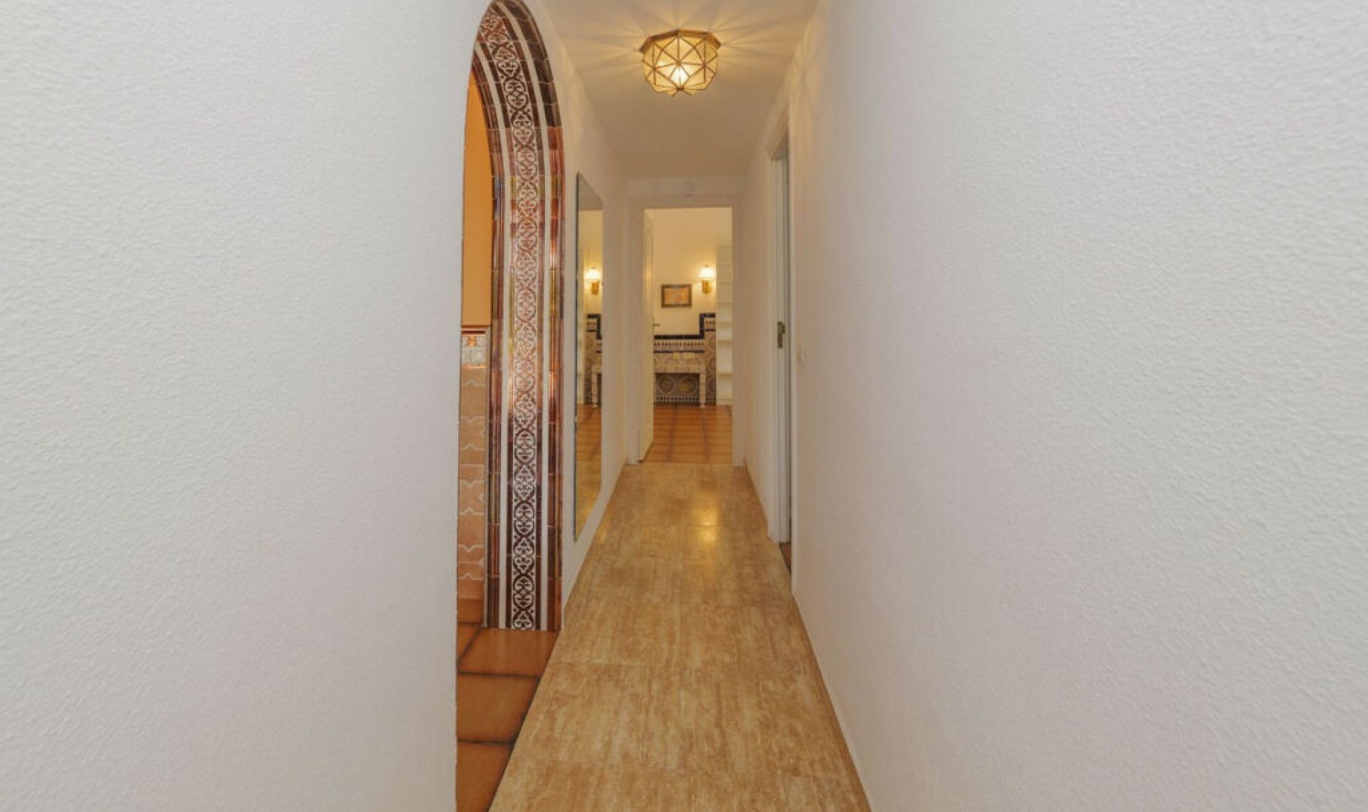 Resale - House -
Marbella