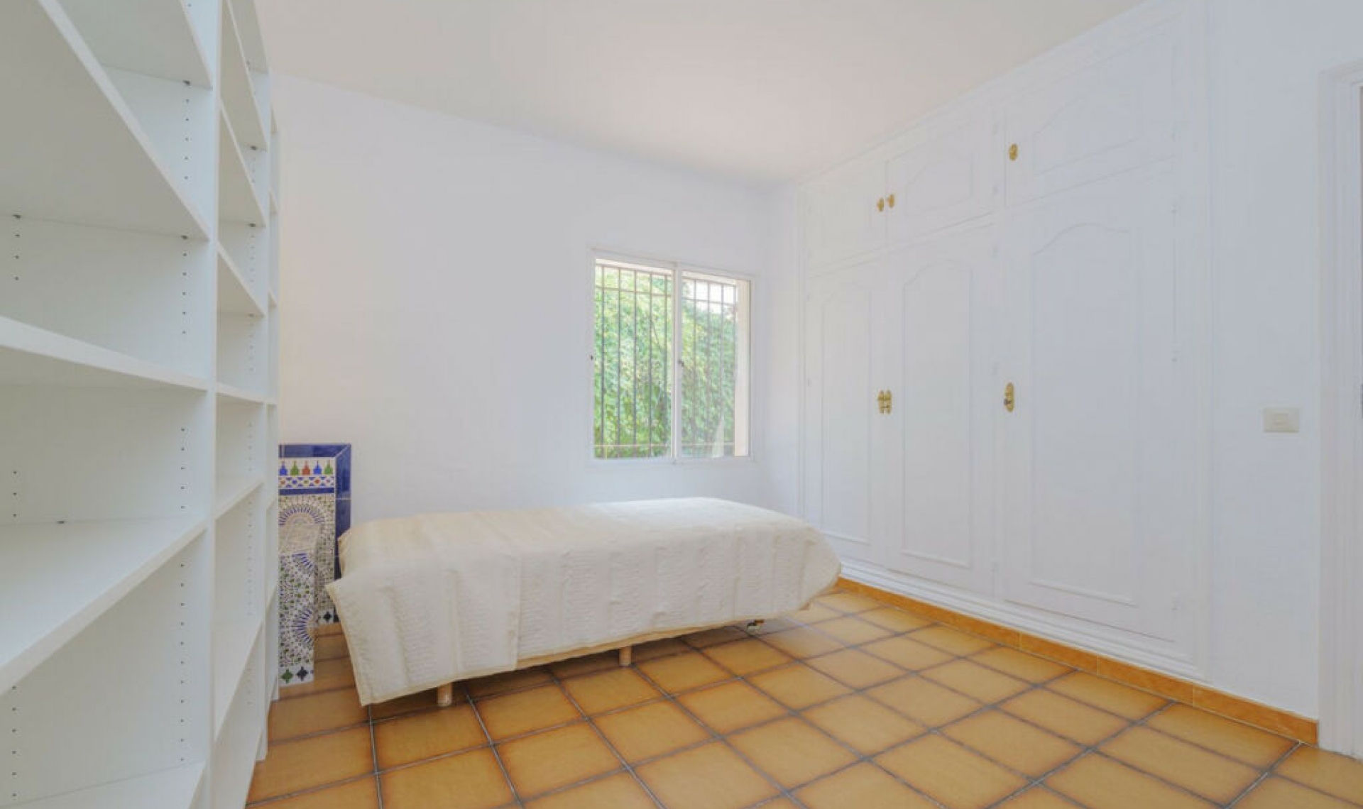 Resale - House -
Marbella