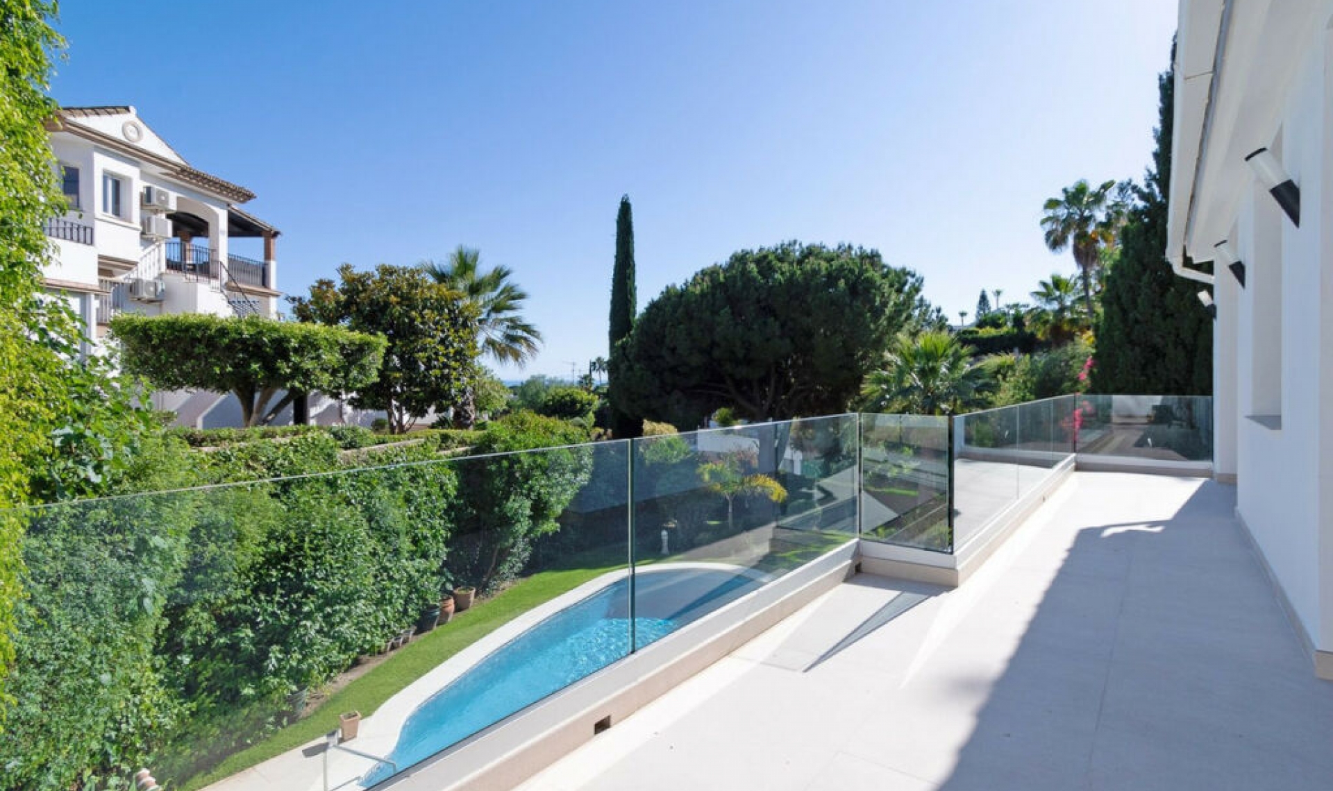 Resale - House -
Marbella