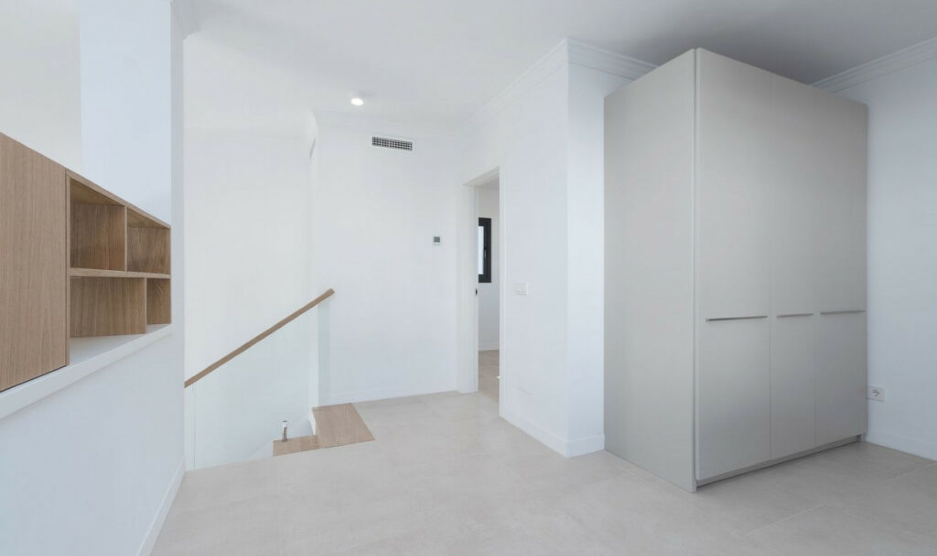 Resale - House -
Marbella