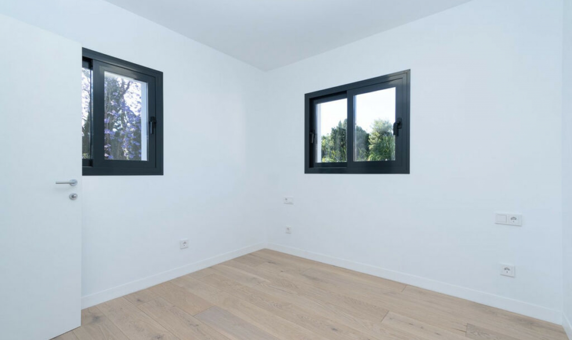 Resale - House -
Marbella