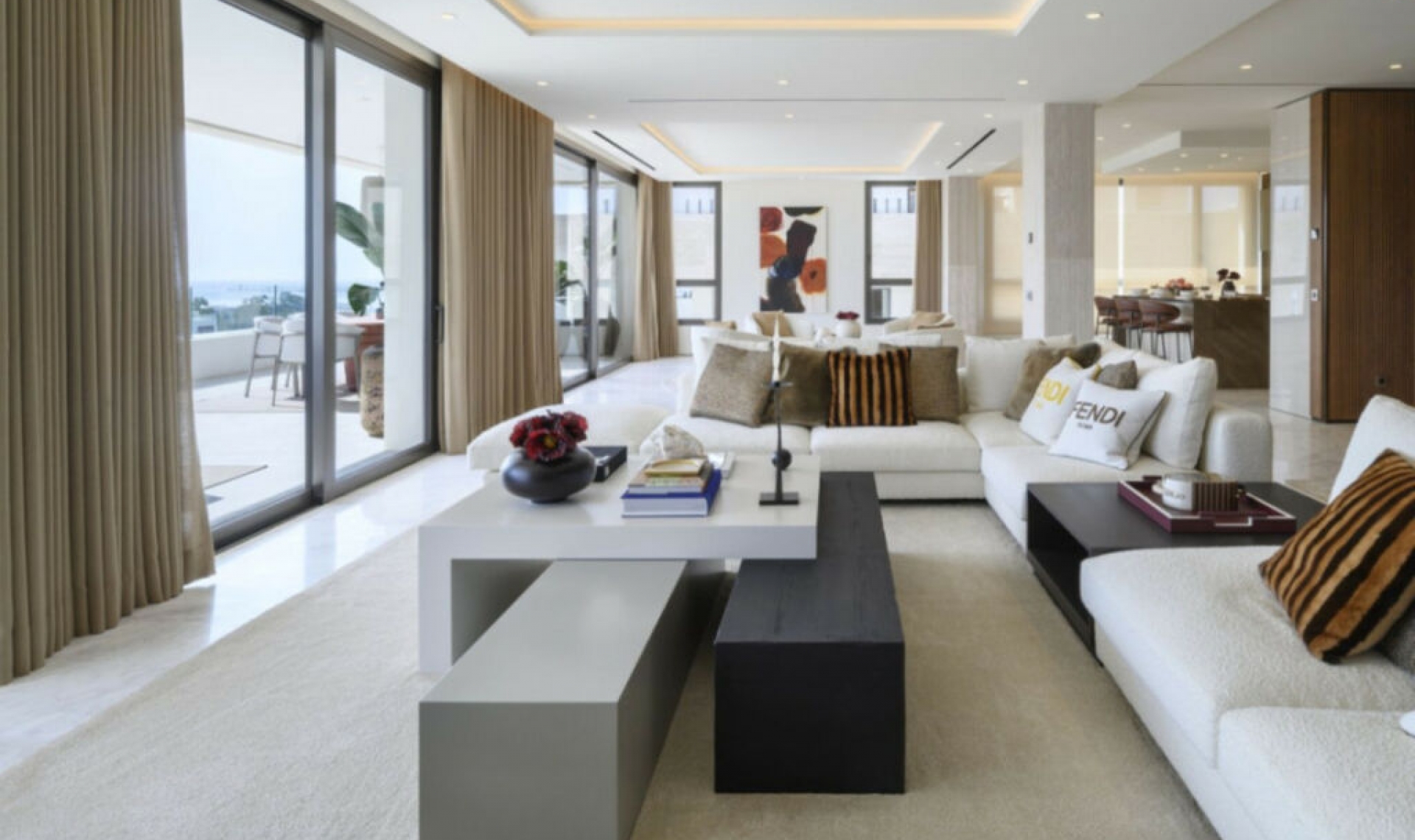 Resale - House -
Marbella