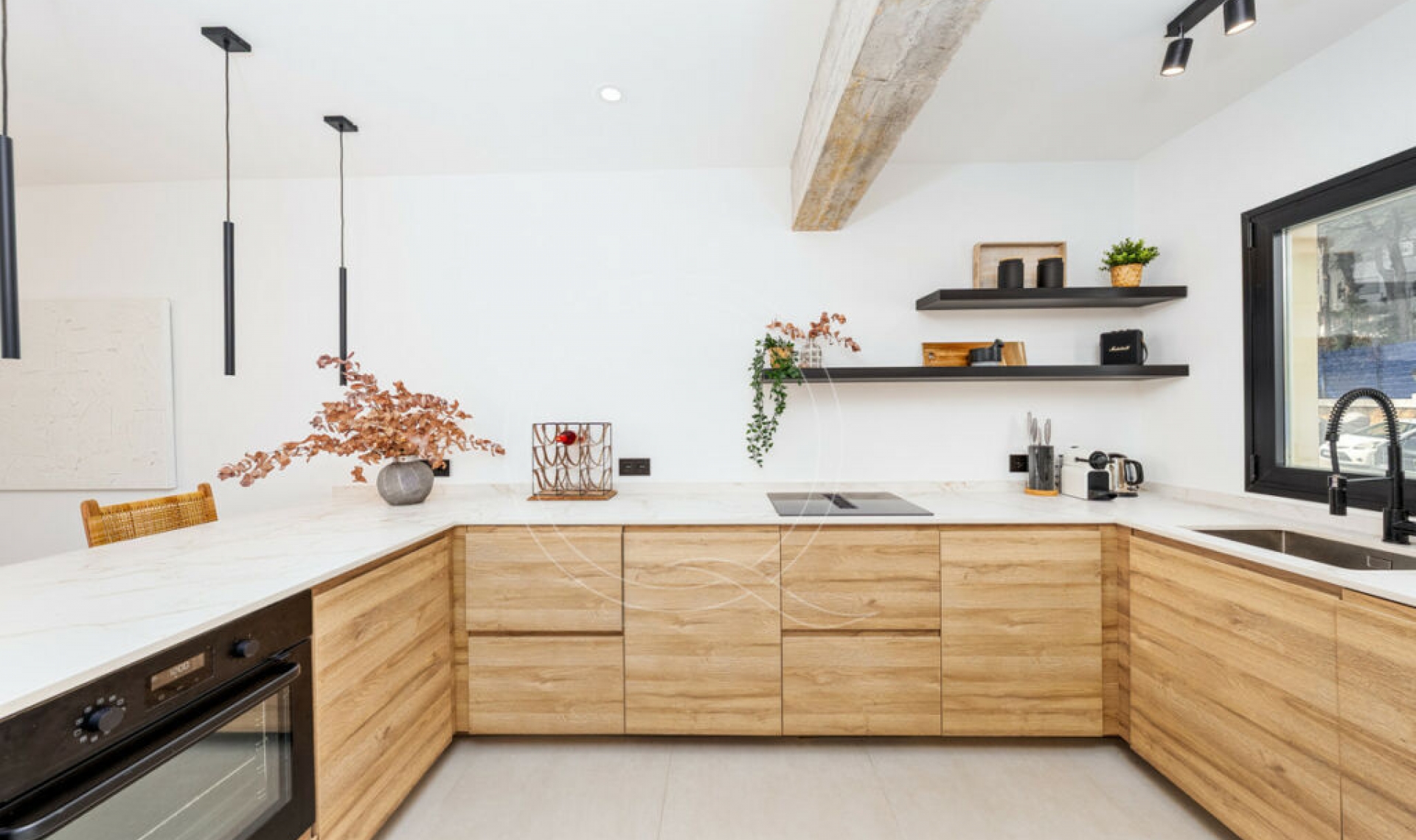 Resale - House -
Marbella