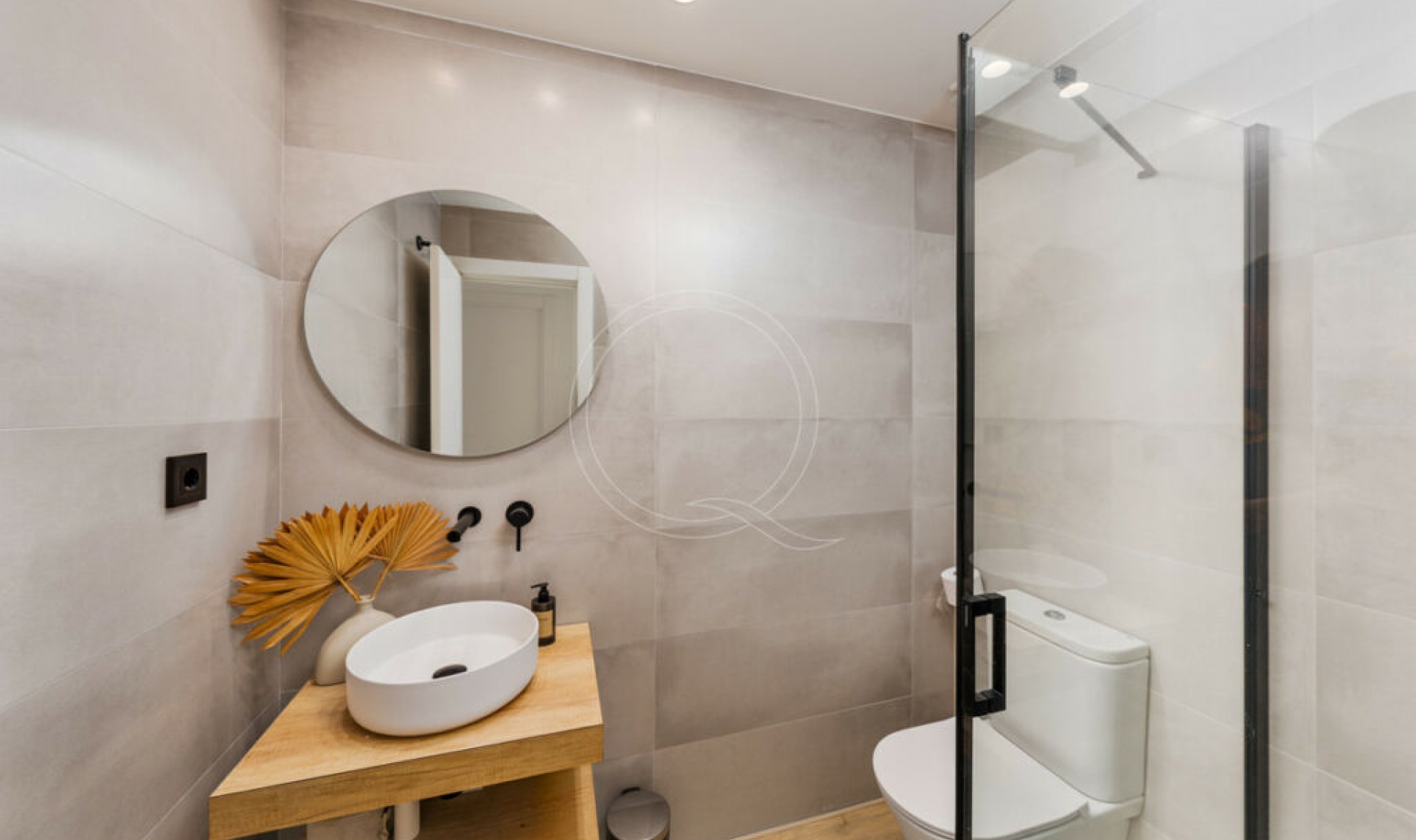 Resale - House -
Marbella