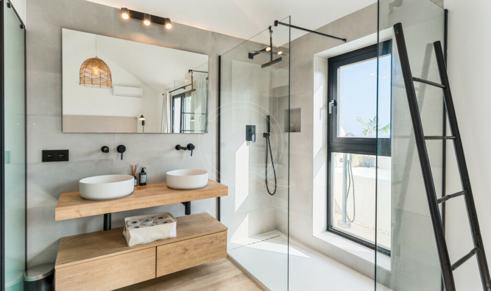 Resale - House -
Marbella