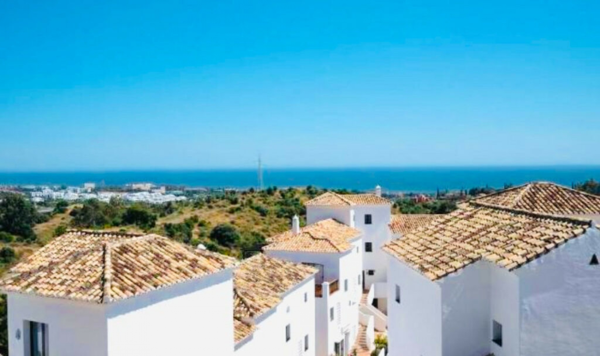 Resale - House -
Marbella