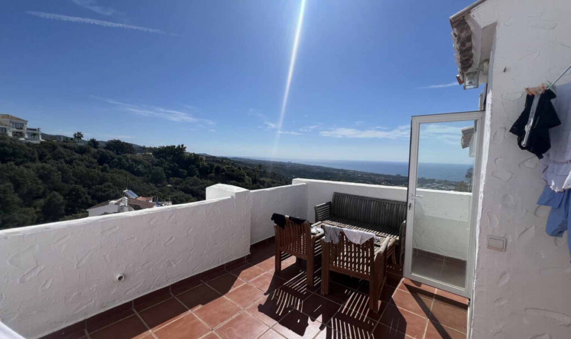 Resale - House -
Marbella