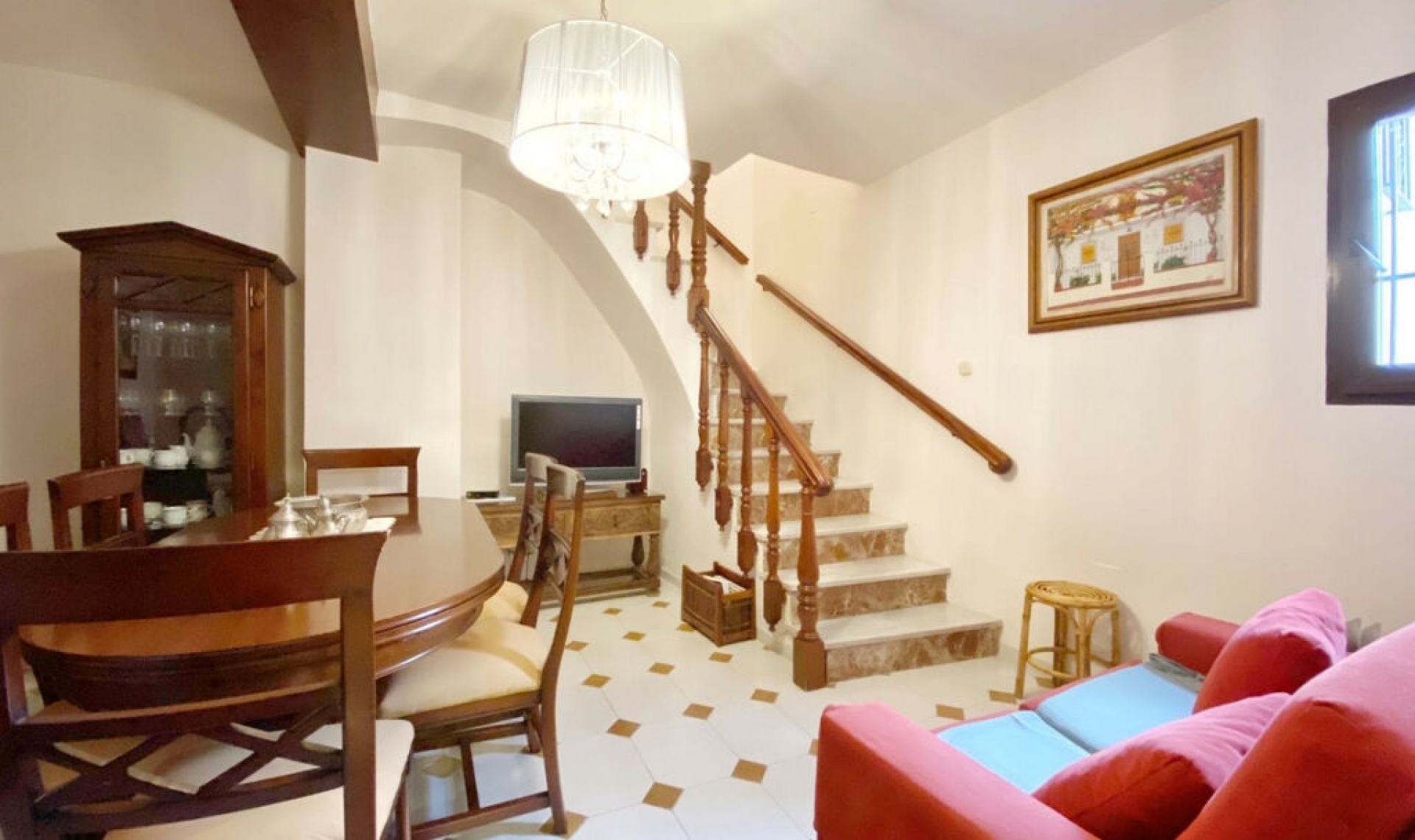 Resale - House -
Marbella