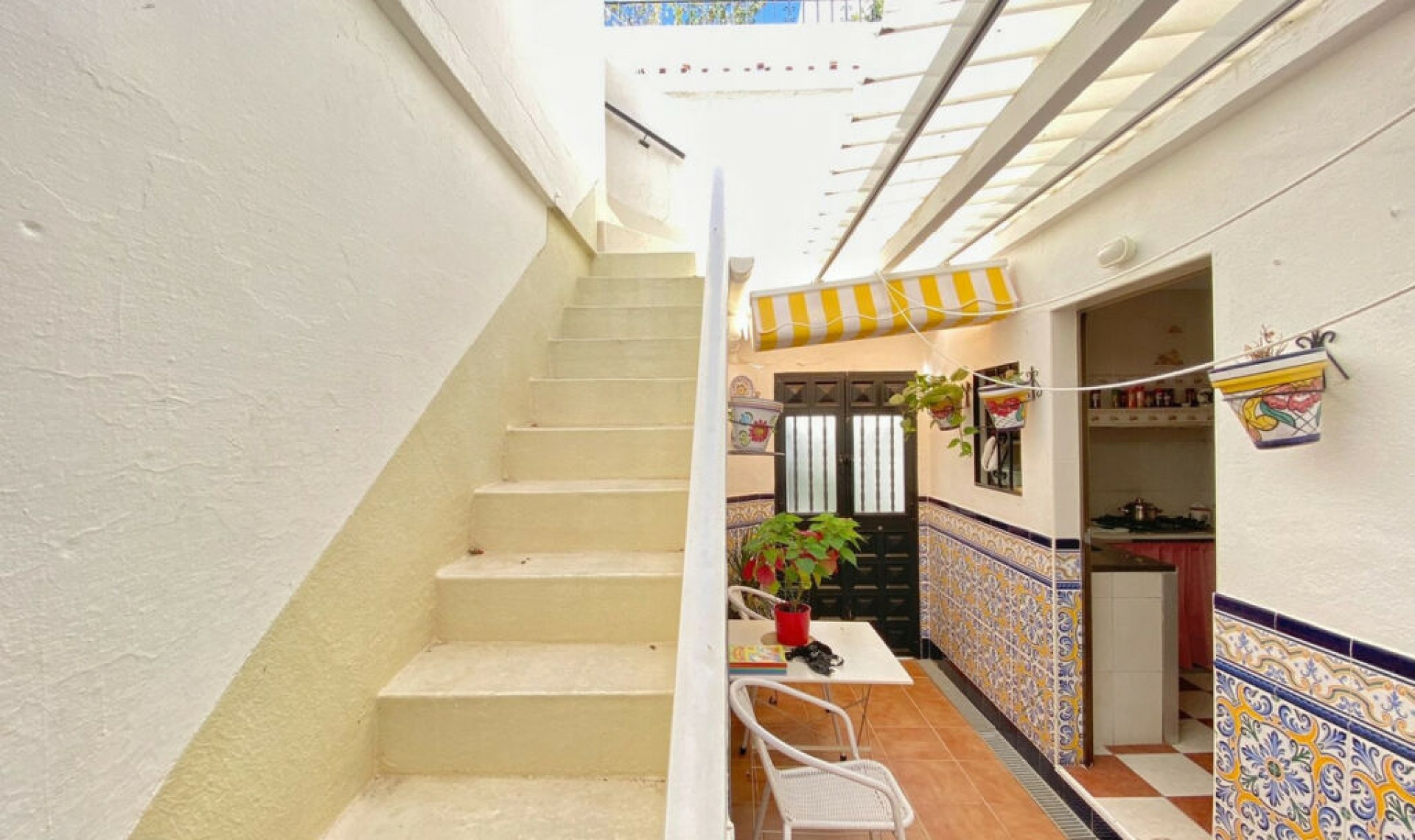 Resale - House -
Marbella
