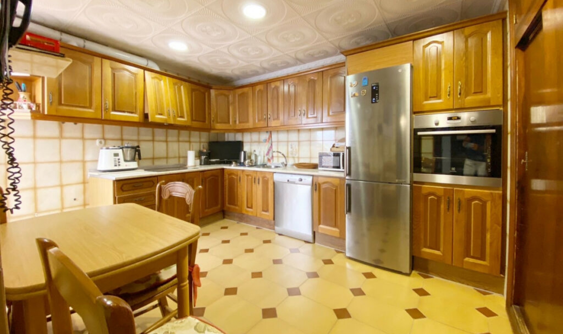 Resale - House -
Marbella