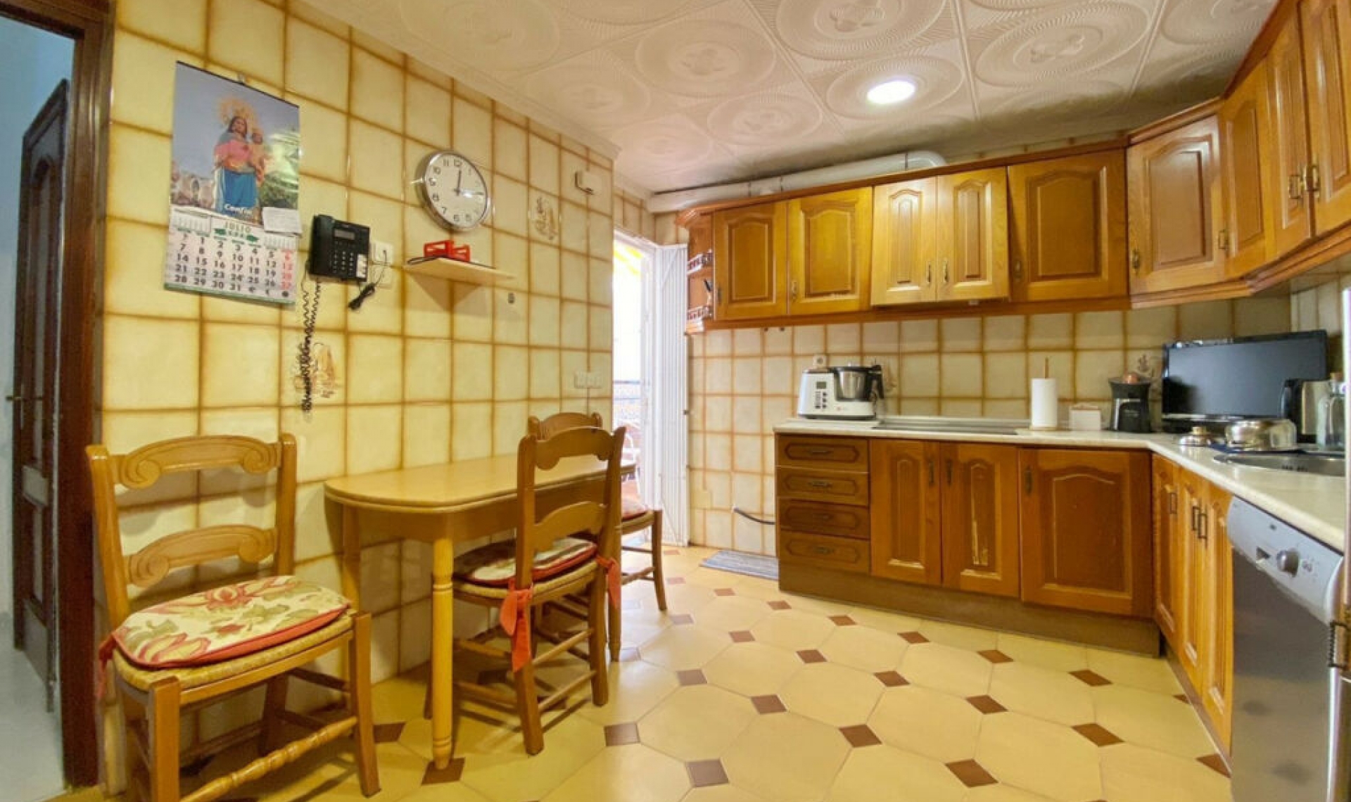 Resale - House -
Marbella