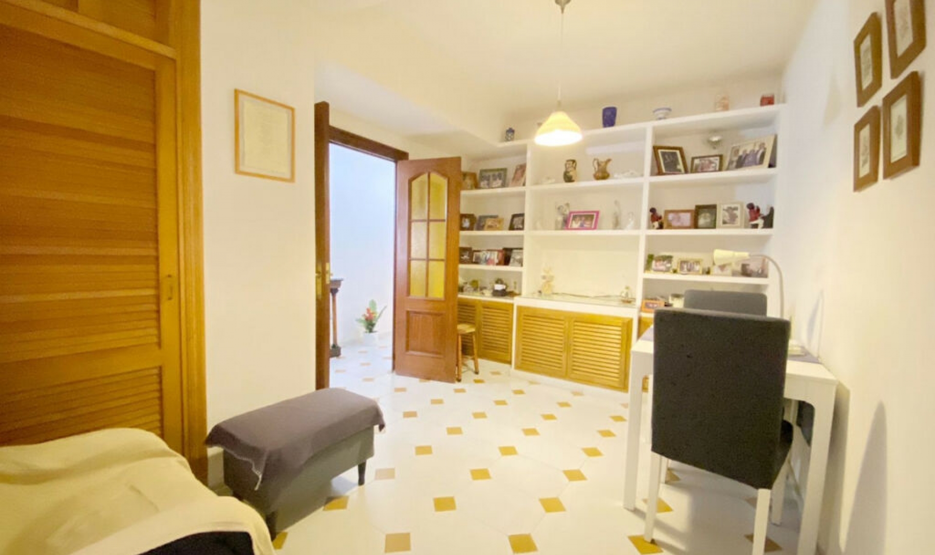 Resale - House -
Marbella