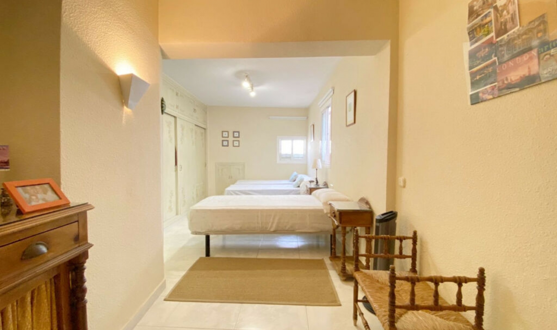 Resale - House -
Marbella