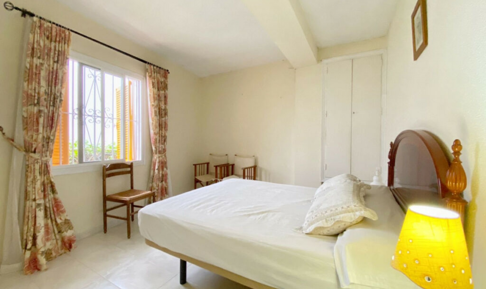 Resale - House -
Marbella