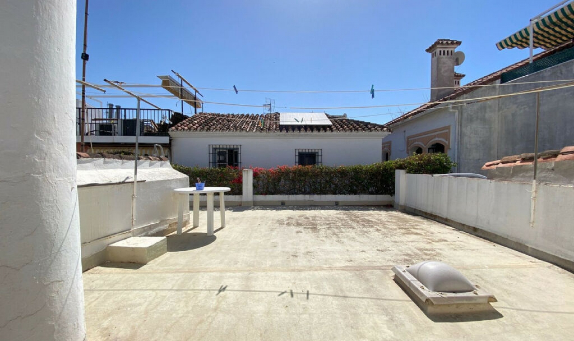 Resale - House -
Marbella
