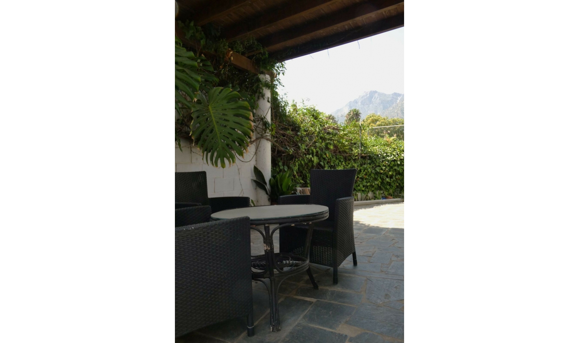 Resale - House -
Marbella