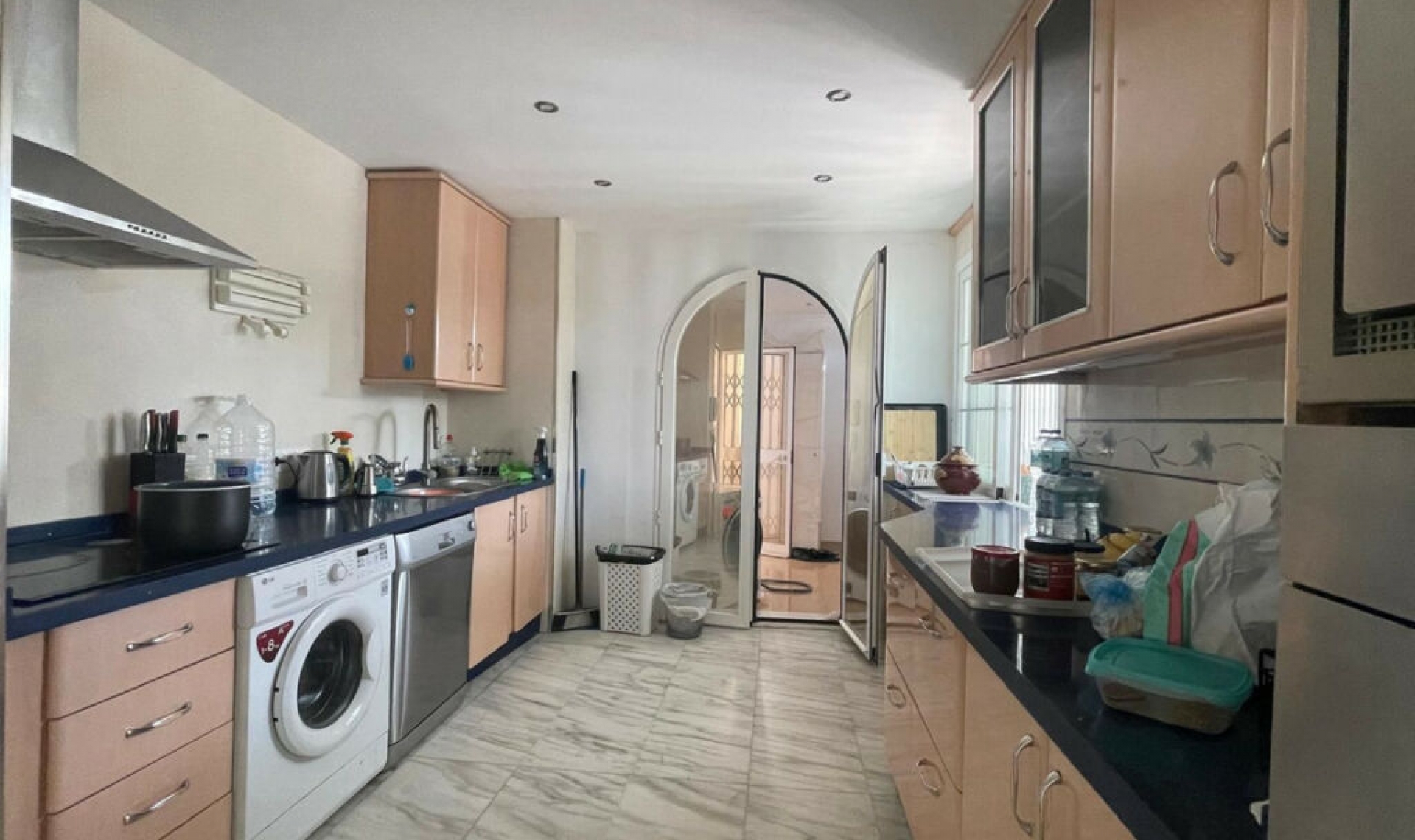 Resale - House -
Marbella