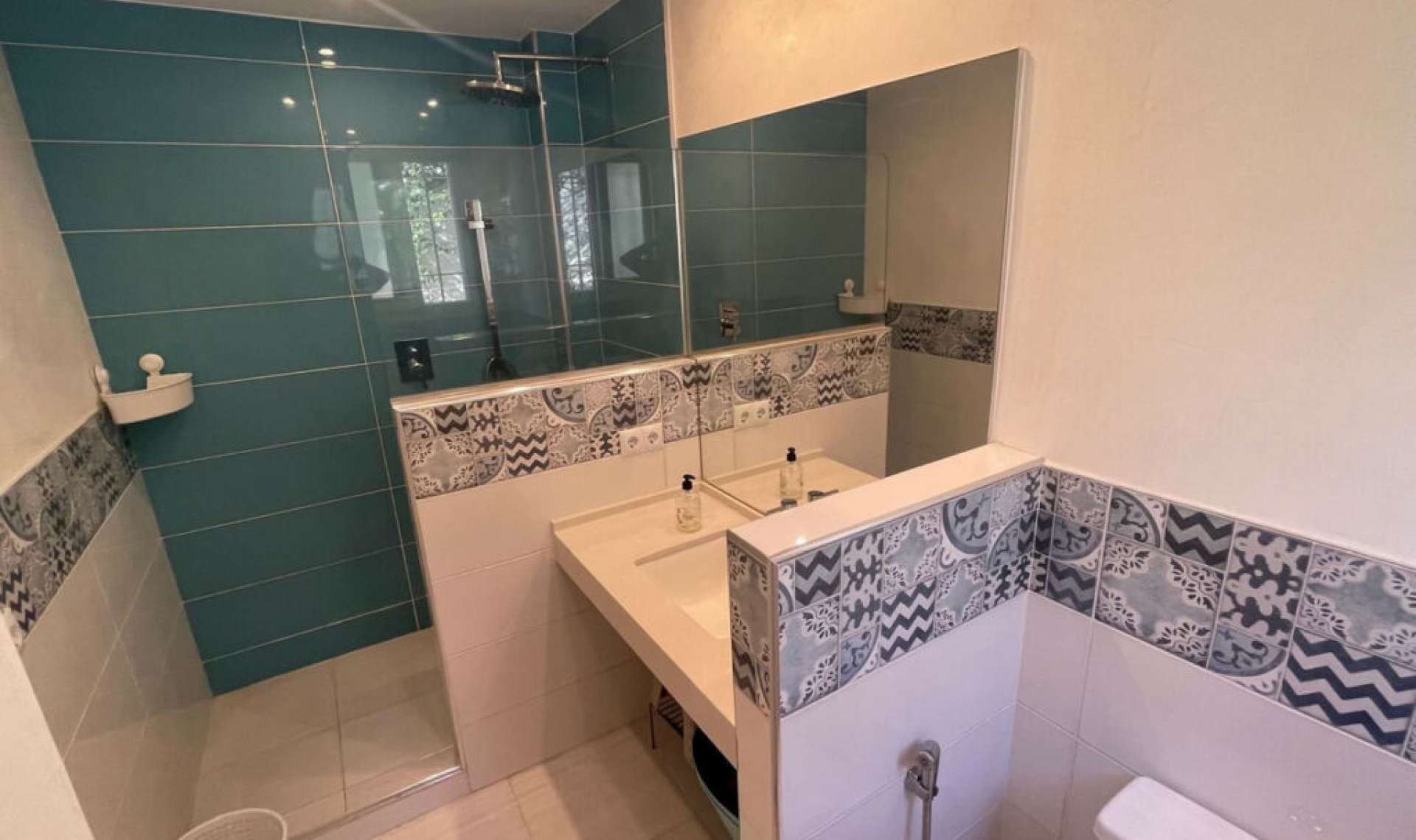 Resale - House -
Marbella
