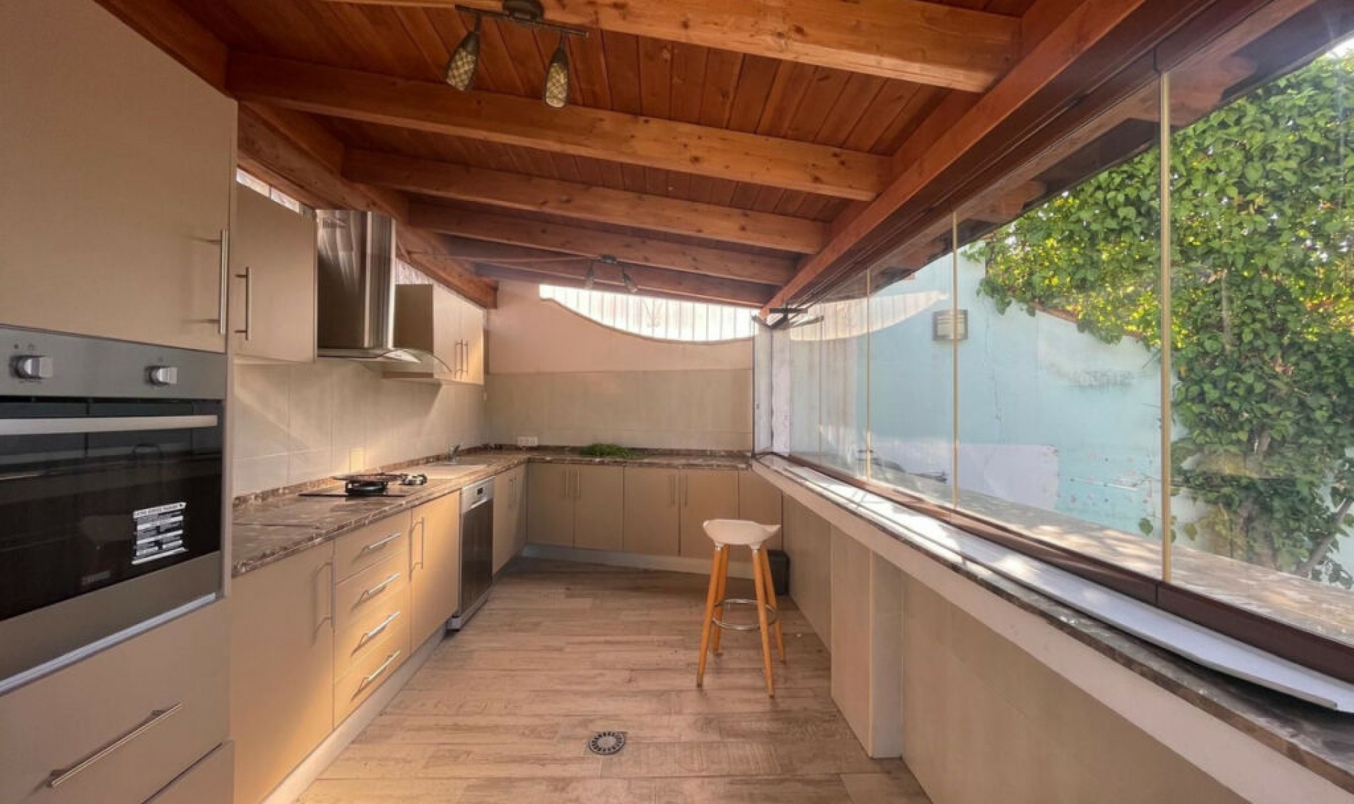 Resale - House -
Marbella