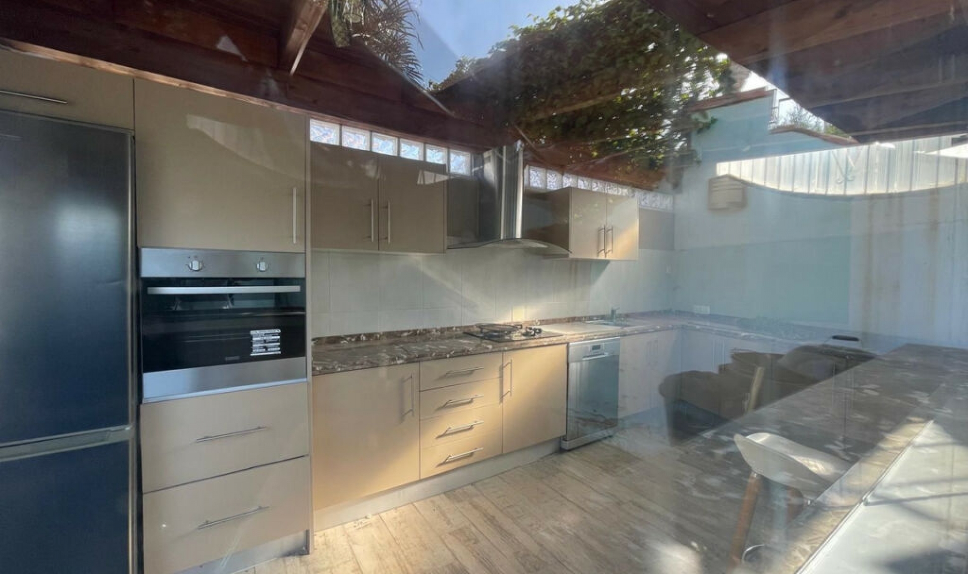Resale - House -
Marbella