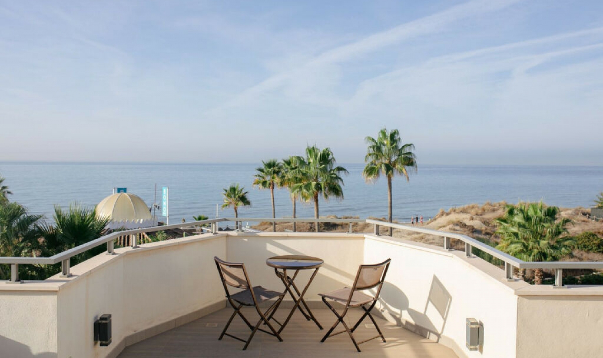 Resale - House -
Marbella