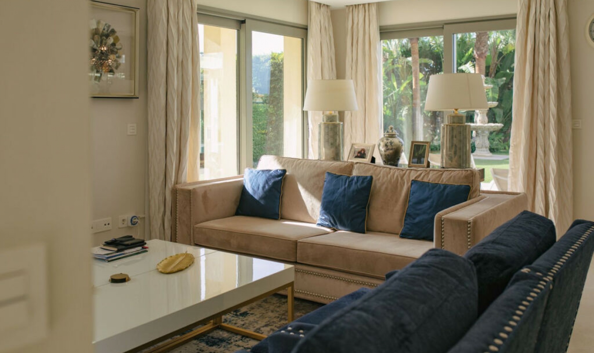 Resale - House -
Marbella