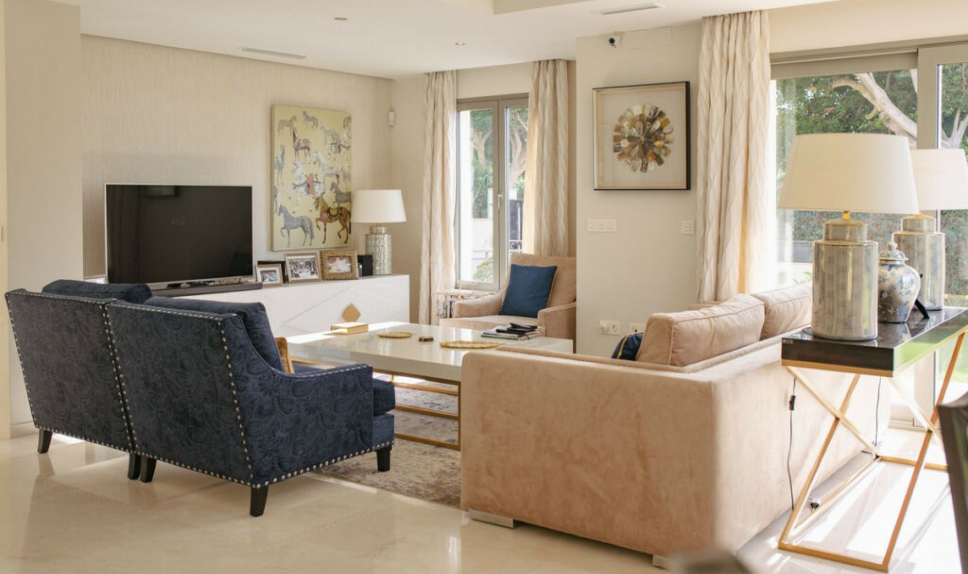 Resale - House -
Marbella