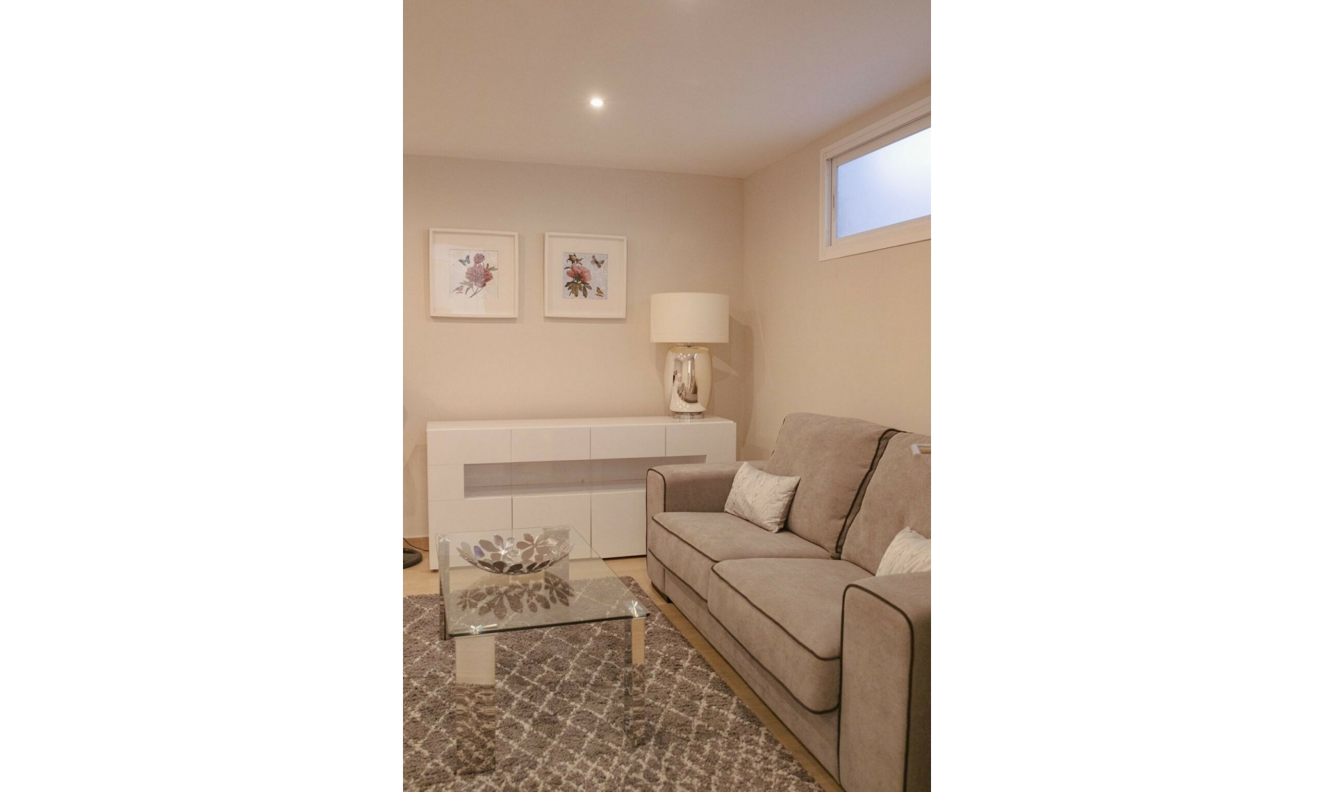 Resale - House -
Marbella