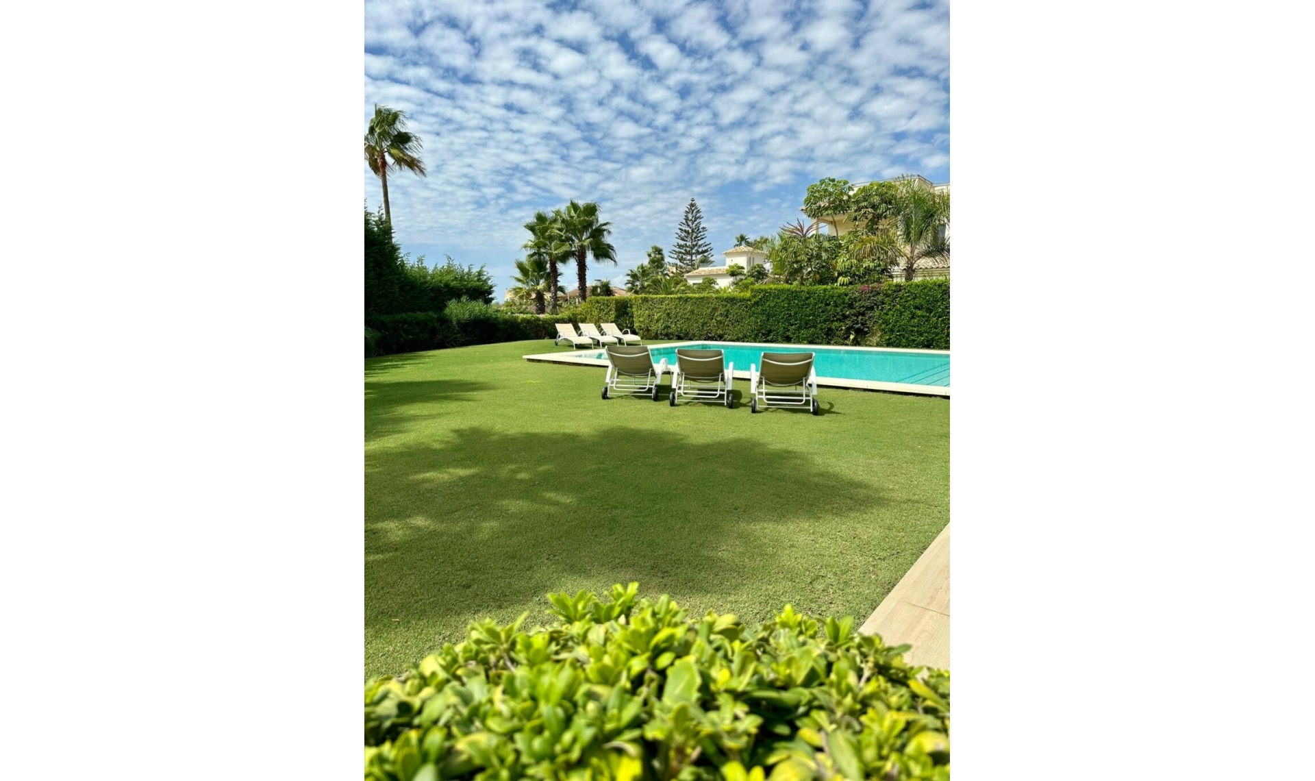 Resale - House -
Marbella