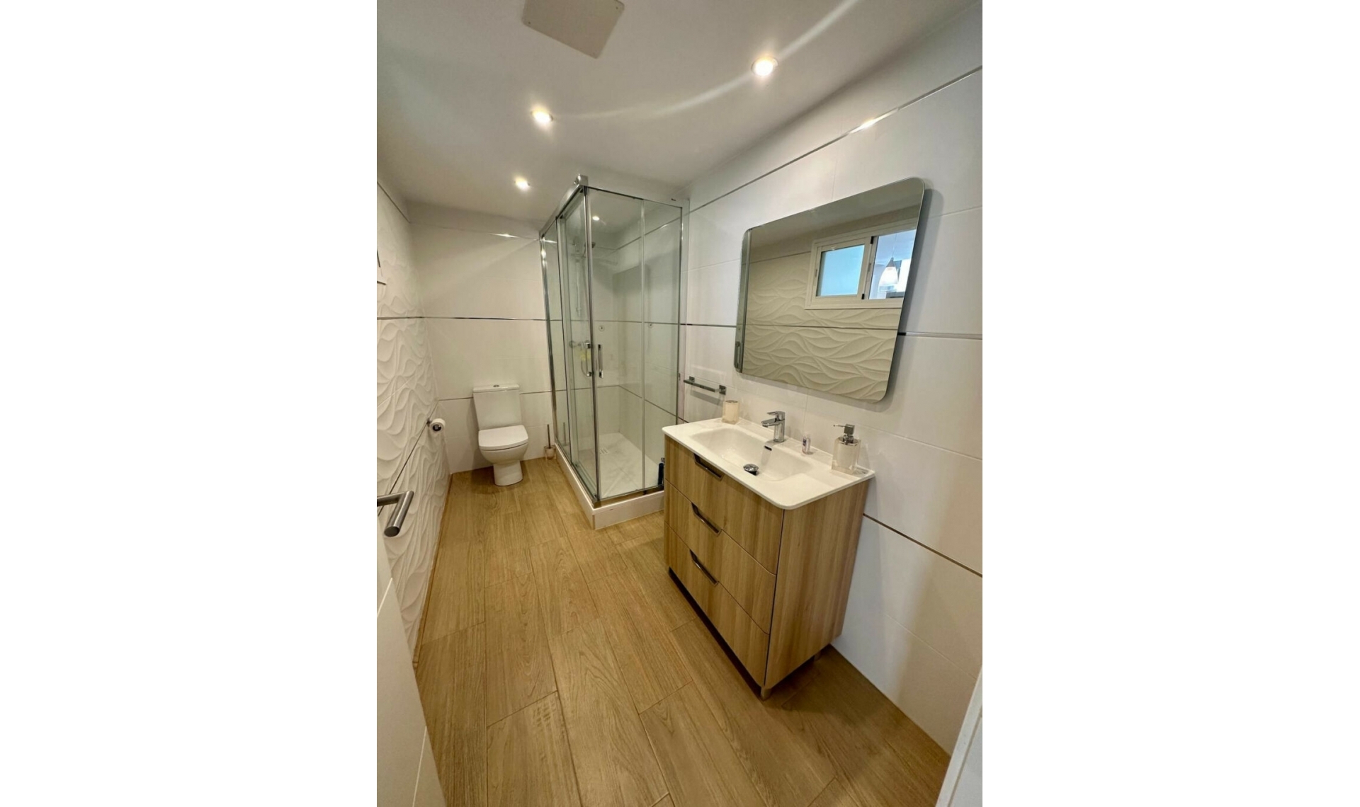 Resale - House -
Marbella