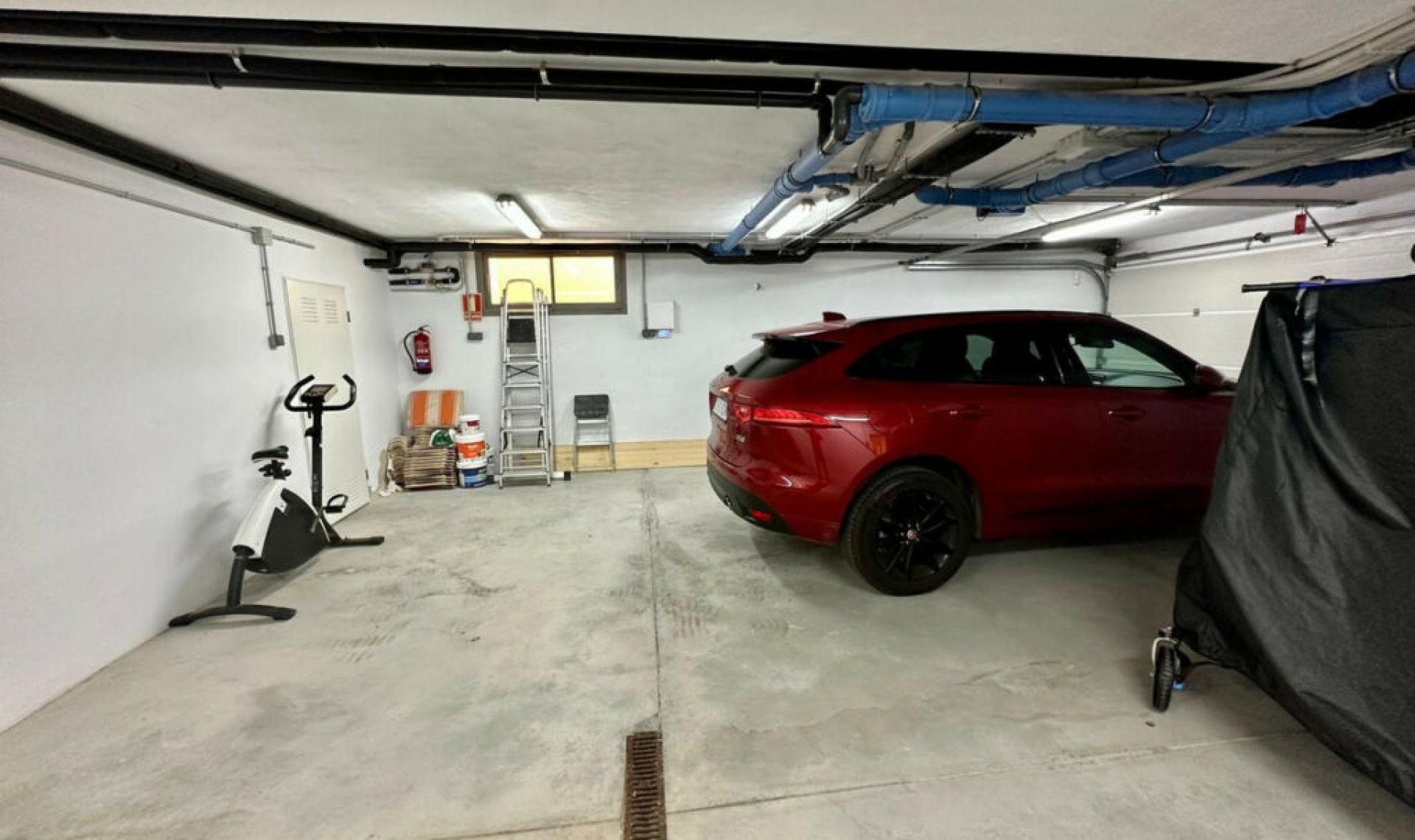 Resale - House -
Marbella