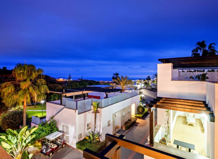 Resale - House -
Marbella