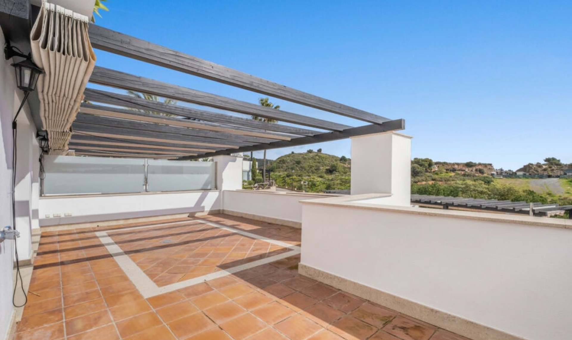 Resale - House -
Marbella