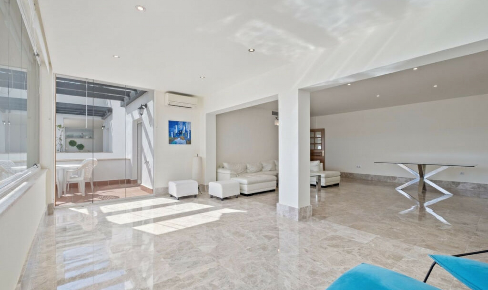 Resale - House -
Marbella
