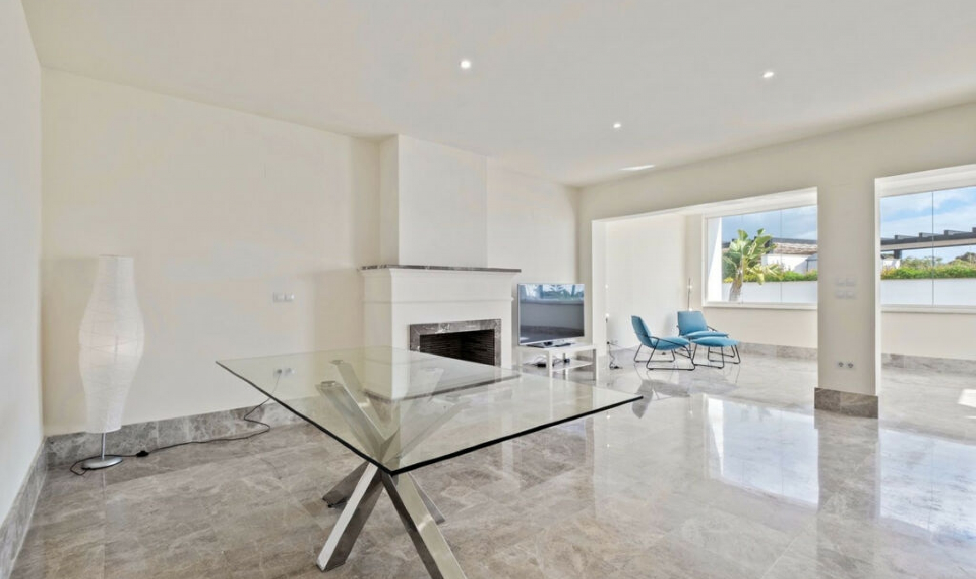 Resale - House -
Marbella