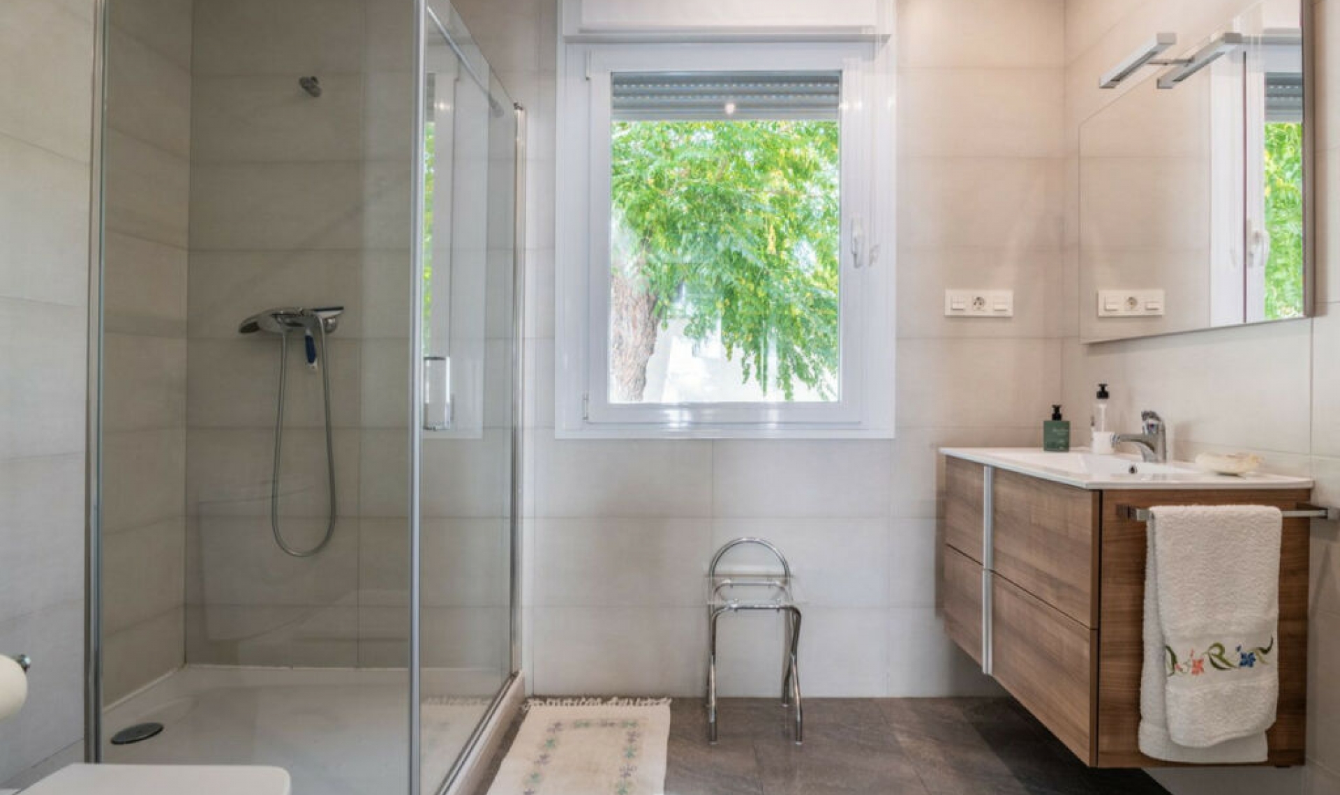 Resale - House -
Marbella