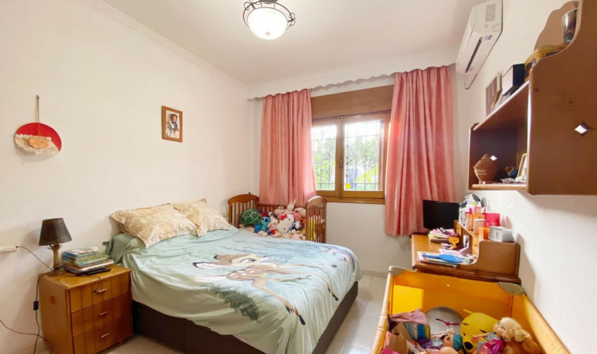 Resale - House -
Marbella