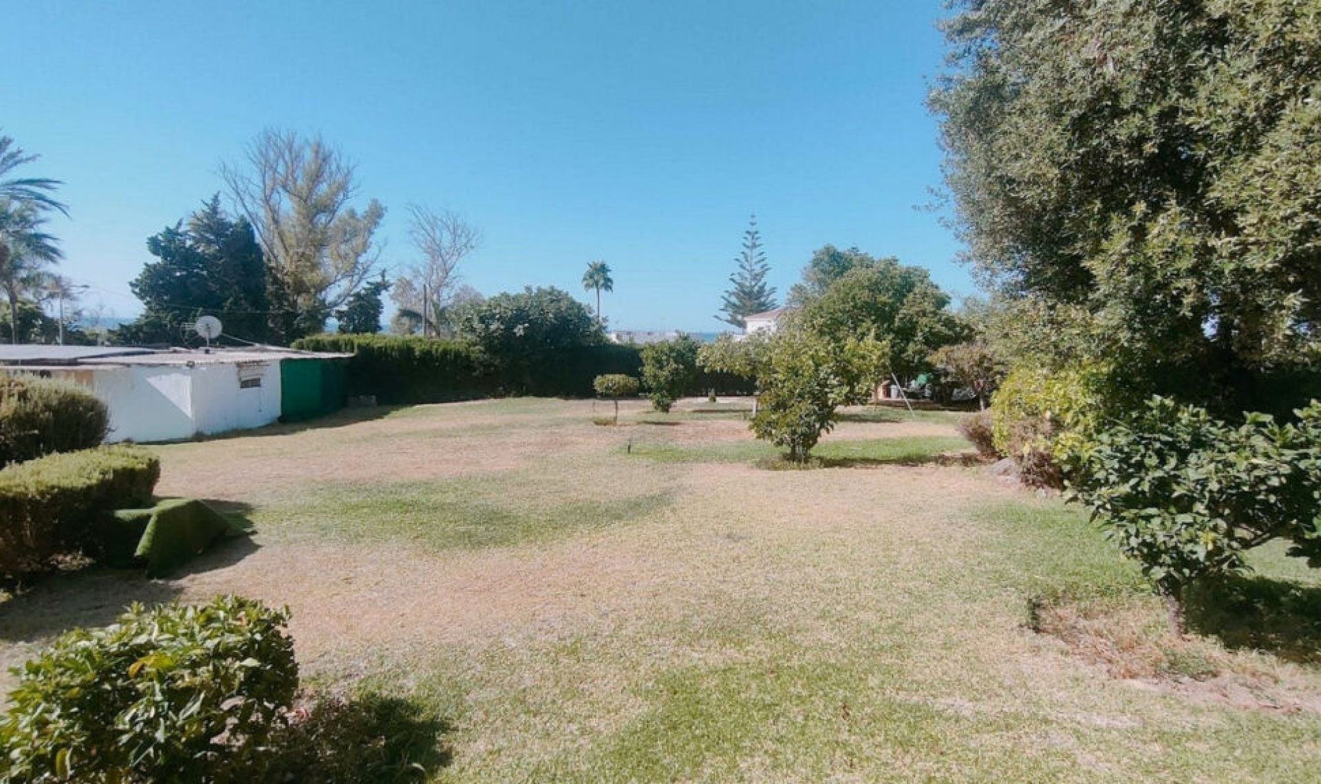Resale - House -
Marbella