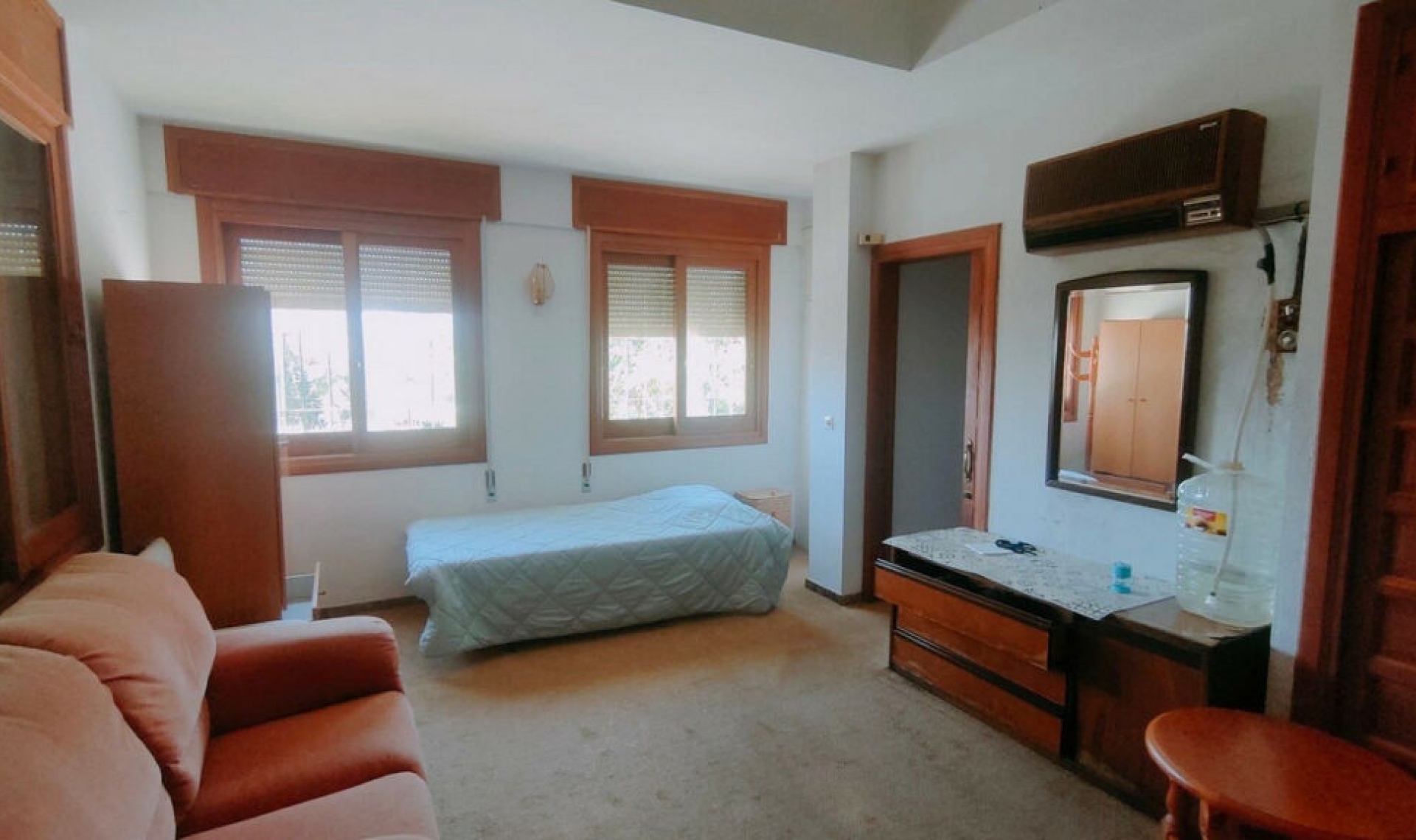 Resale - House -
Marbella