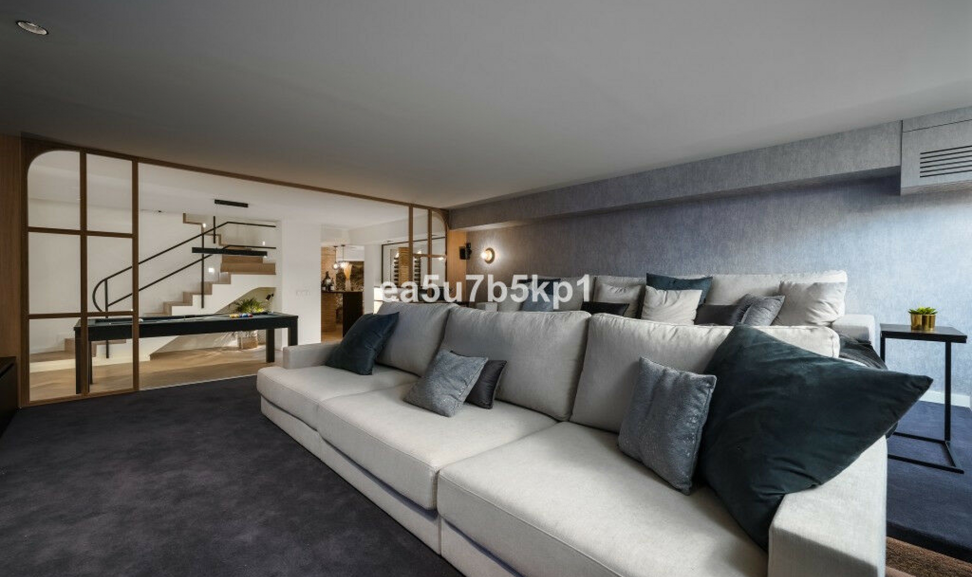 Resale - House -
Marbella