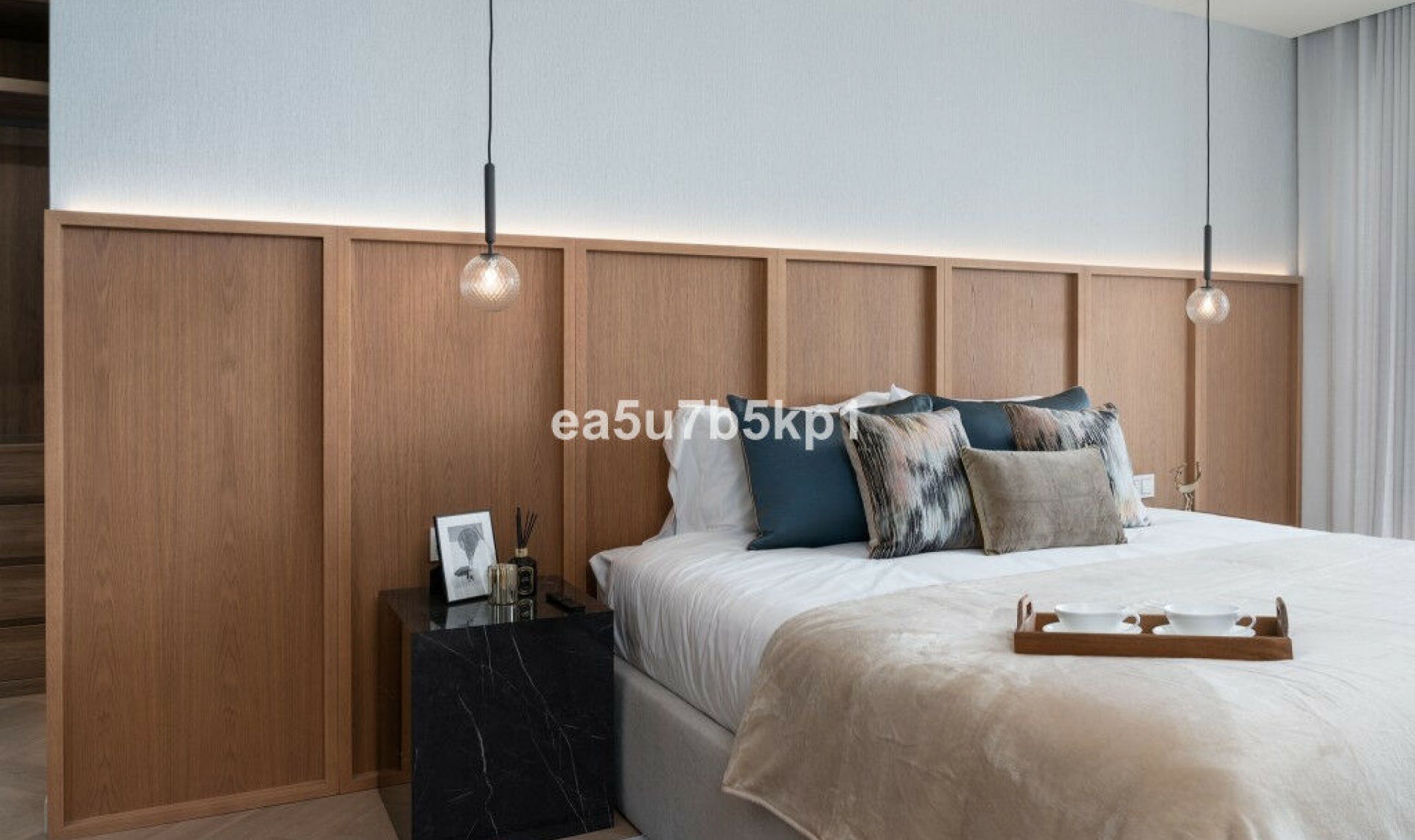 Resale - House -
Marbella