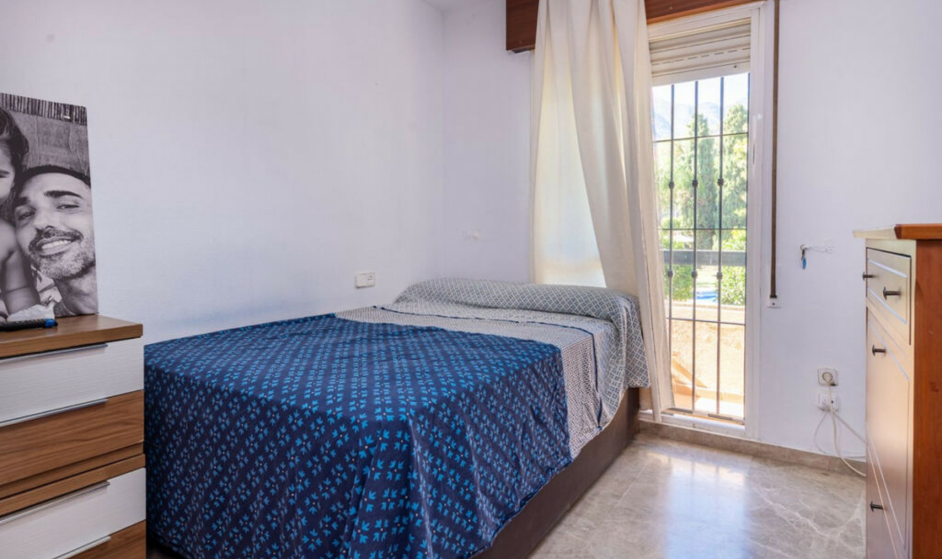 Resale - House -
Marbella