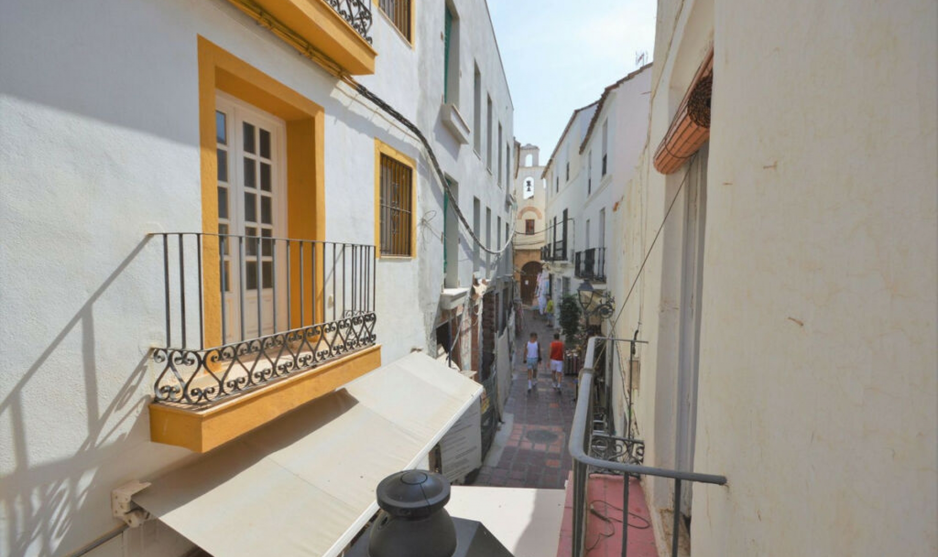 Resale - House -
Marbella