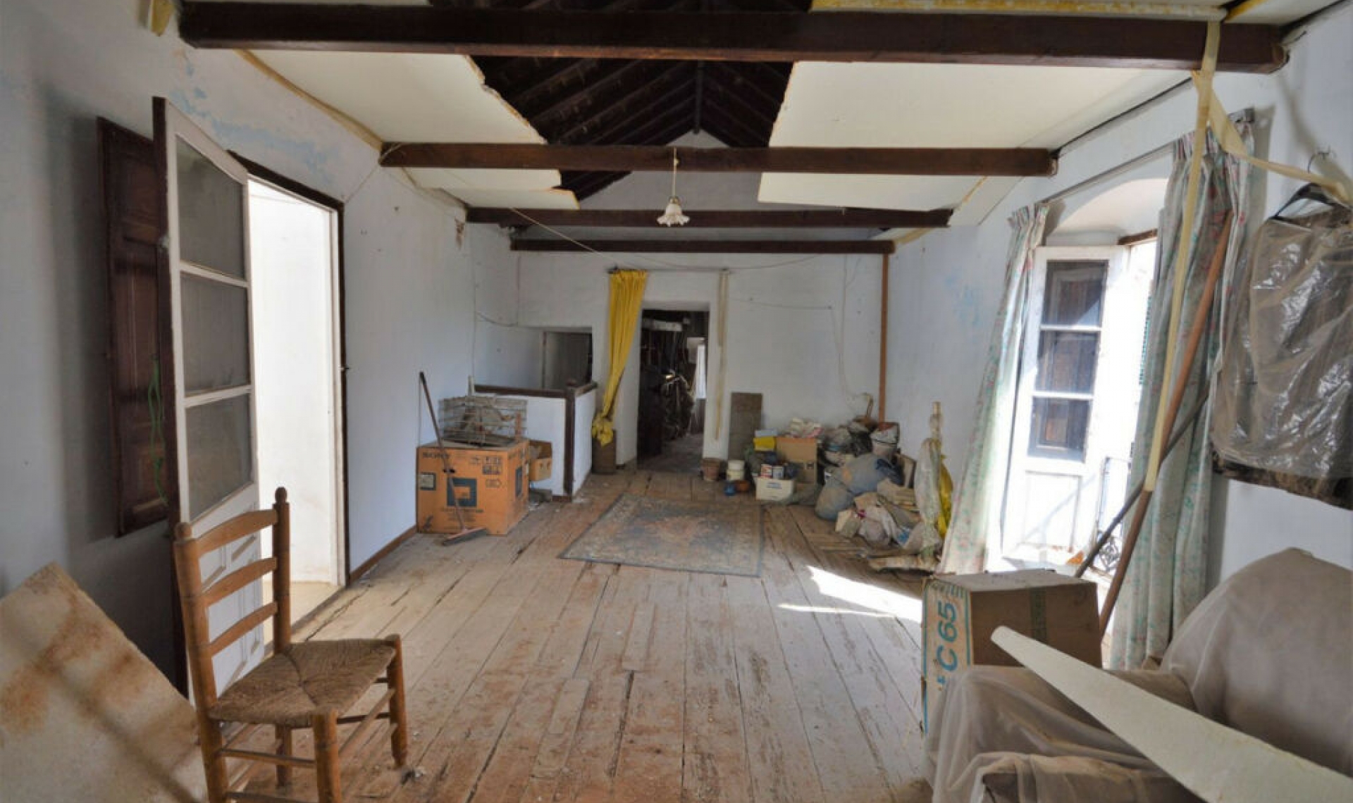 Resale - House -
Marbella